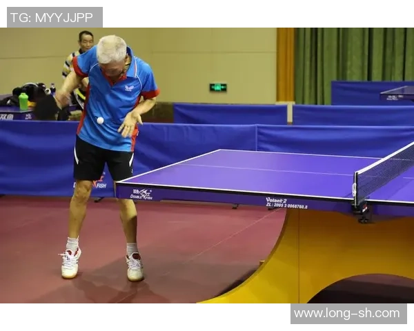 上海羽毛球队以86分稳居精英赛积分榜首位展现强劲实力