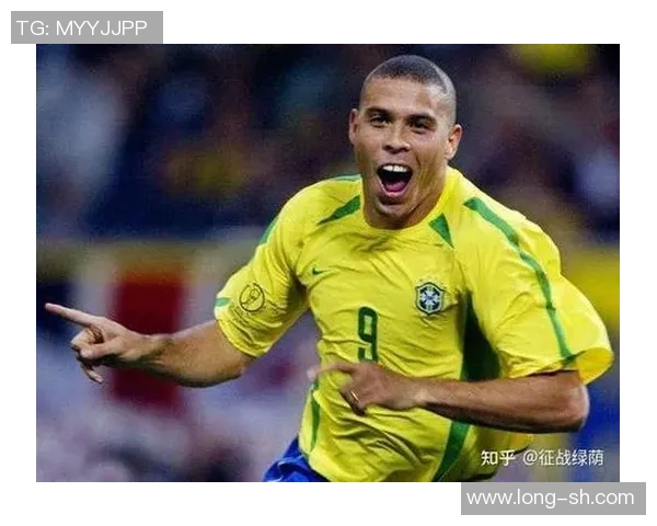 足球场上的传奇之路他是如何从平凡少年成长为足球明星的故事