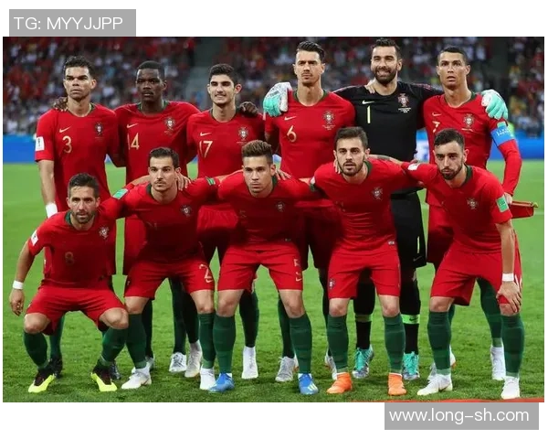 匈牙利足球海报展现激情与荣耀的绿茵传奇之旅