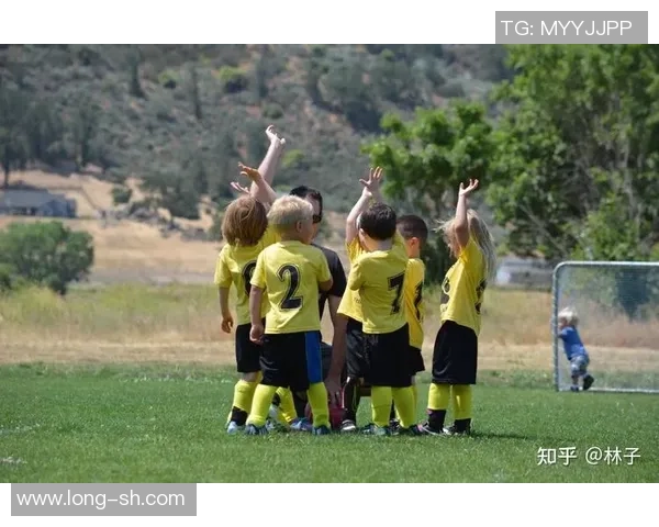 可笑足球的奇葩瞬间与搞笑瞬间带来的欢乐体验