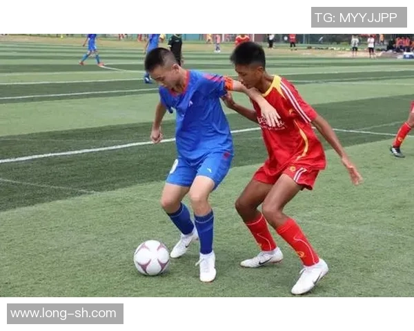 德阳足球教育新篇章青少年培养与社区发展齐头并进