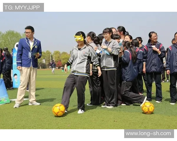 新视力足球助力青少年成长打造健康快乐的足球文化新风尚