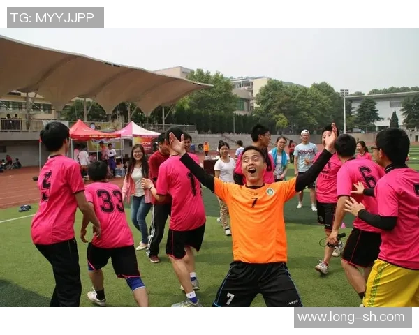 武汉飞盘队个人能力引发热议球员表现与团队协作的深度探讨