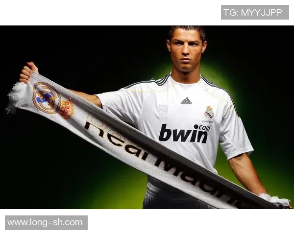 精彩足球男壁纸精选让你感受运动激情与青春活力的完美结合 精彩足球男壁纸精选让你感受运动激情与青春活力的完美结合